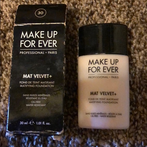 Makeup Forever Makeup Mat Velvet Shade 30 Light Poshmark